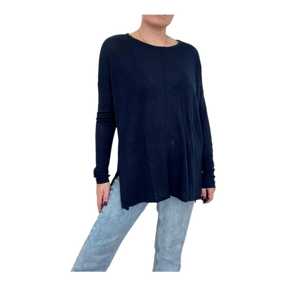 NWT Womens H&M Navy Blue Longer Length Lightweight Seam Front Sweater - Sz M